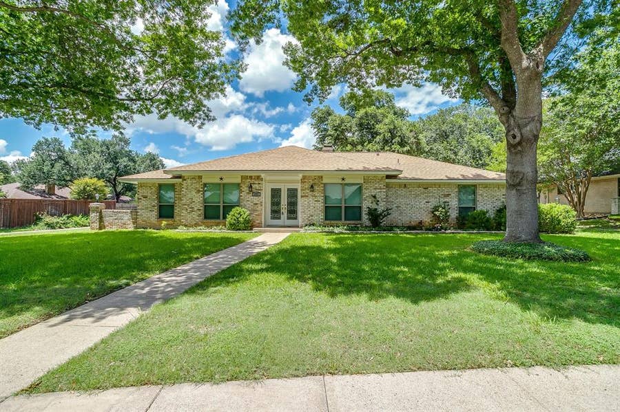 Property photo for 1207 Redman Lane, Duncanville, TX