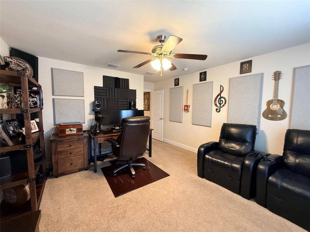 7310 Venice Drive, #4, Grand Prairie, TX 75054 Bedroom #3 with jack and Jill Bath