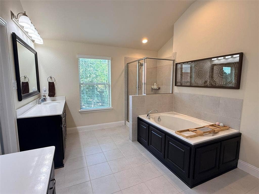 7310 Venice Drive, #4, Grand Prairie, TX 75054 Primary Bath is gorgeous and spacious