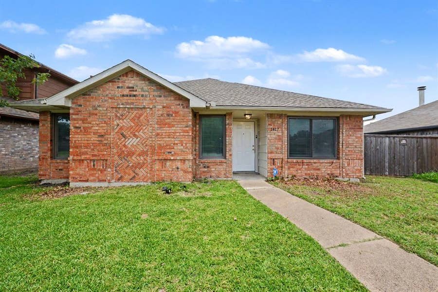 Property photo for 1417 Stillmeadow Drive, Mesquite, TX