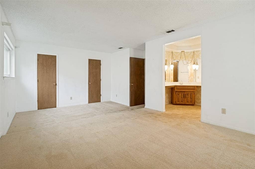527 Dinalynn Street, Mesquite, TX 75149 527 Dinalynn Street, Mesquite, TX 75149
