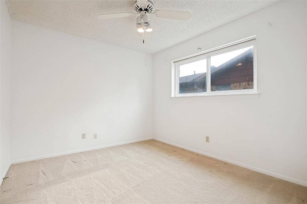 527 Dinalynn Street, Mesquite, TX 75149 527 Dinalynn Street, Mesquite, TX 75149