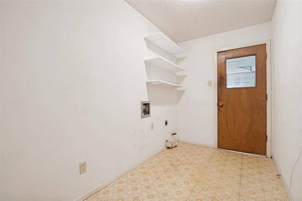 527 Dinalynn Street, Mesquite, TX 75149 527 Dinalynn Street, Mesquite, TX 75149