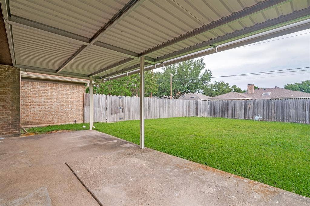 527 Dinalynn Street, Mesquite, TX 75149 527 Dinalynn Street, Mesquite, TX 75149