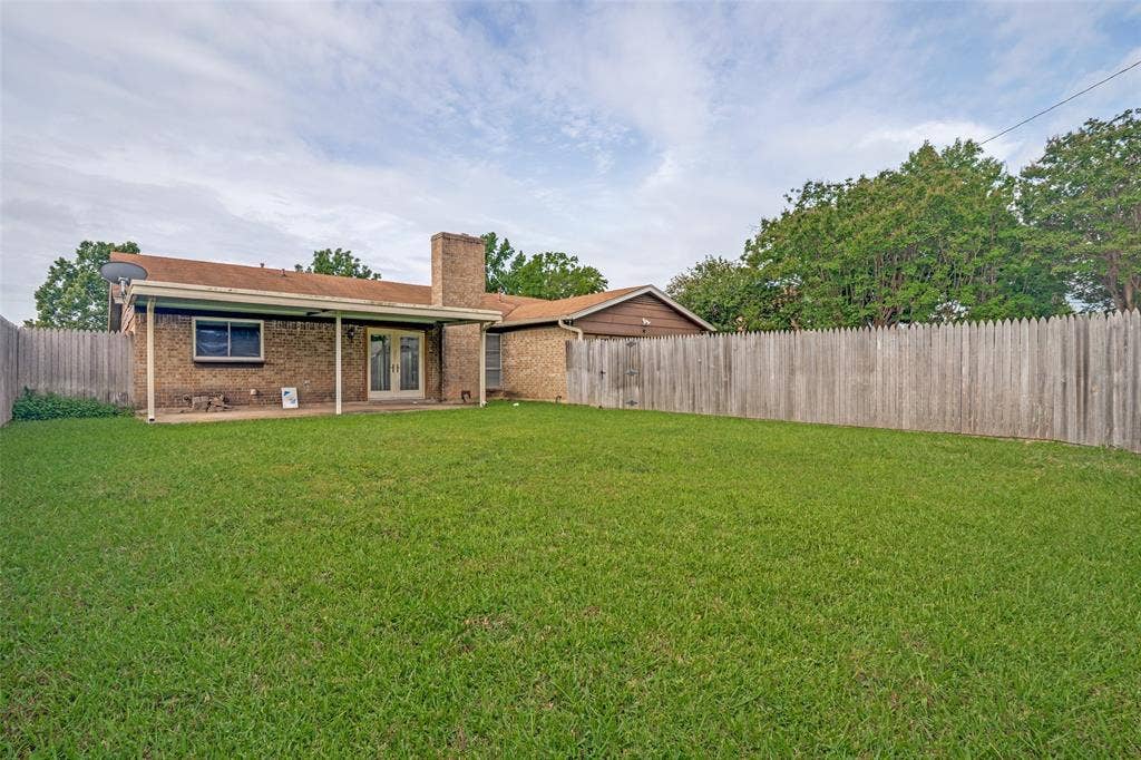 527 Dinalynn Street, Mesquite, TX 75149 527 Dinalynn Street, Mesquite, TX 75149