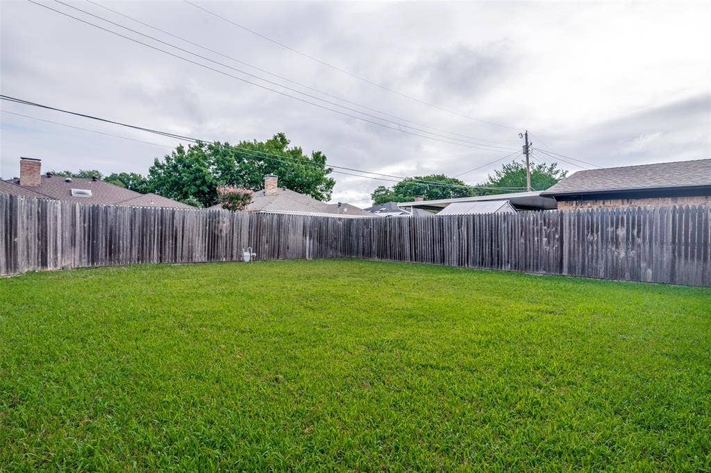 527 Dinalynn Street, Mesquite, TX 75149 527 Dinalynn Street, Mesquite, TX 75149