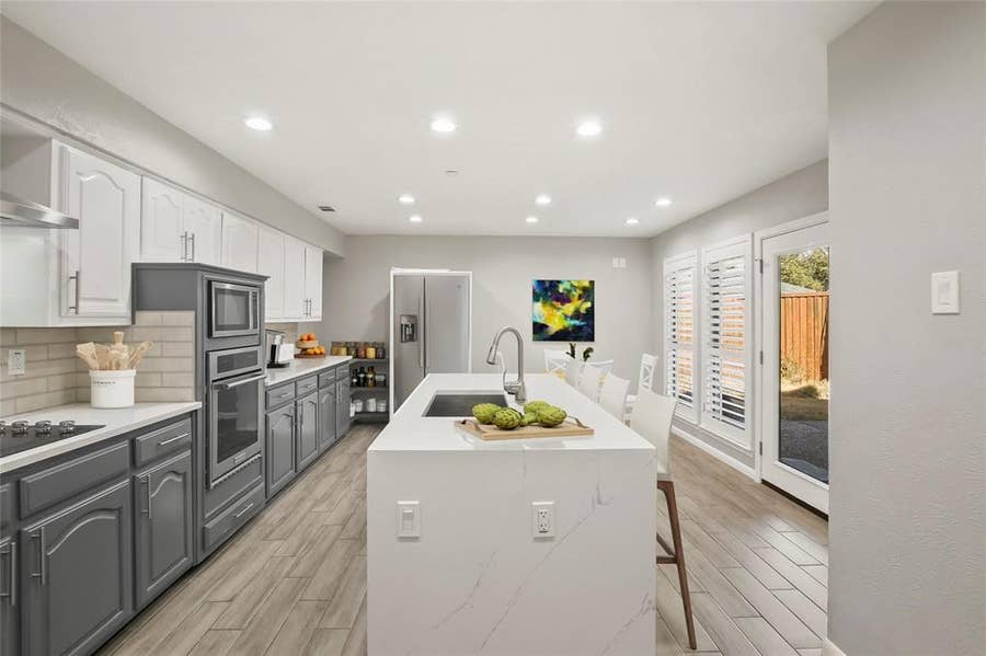 Property photo for 6019 Yellow Rock Trail, Dallas, TX