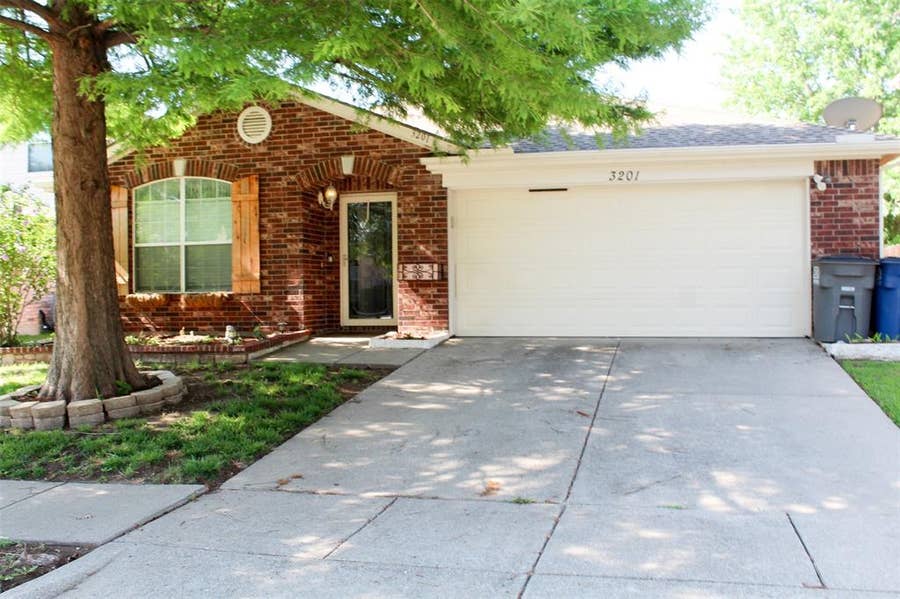 Property photo for 3201 Kingsbrook Drive, Wylie, TX