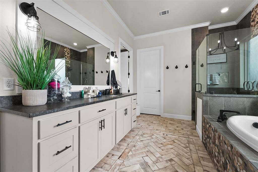 863 Alto Bonito Court, Godley, TX 76044 863 Alto Bonito Court, Godley, TX 76044