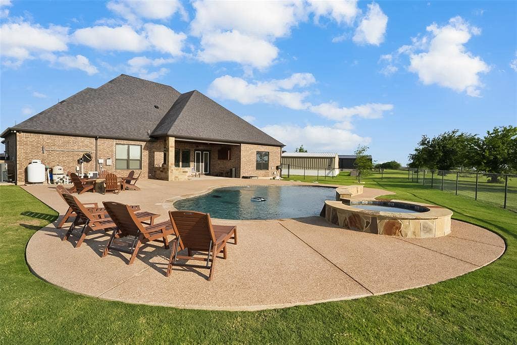 863 Alto Bonito Court, Godley, TX 76044 863 Alto Bonito Court, Godley, TX 76044