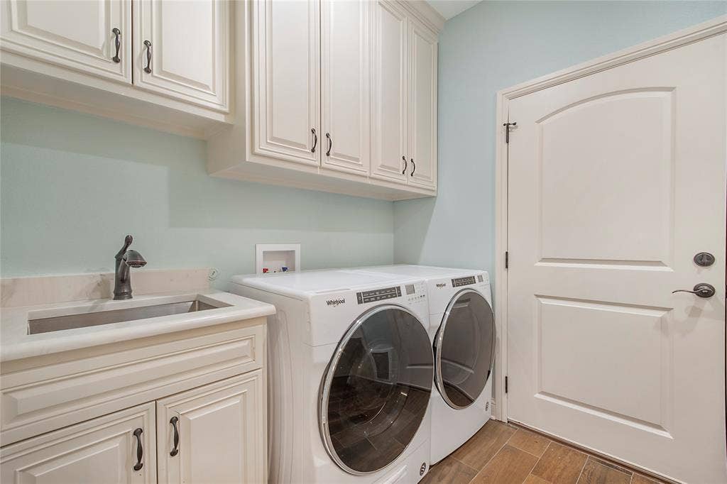 114 Oak Springs Loop, Mabank, TX 75147 114 Oak Springs Loop, Mabank, TX 75147