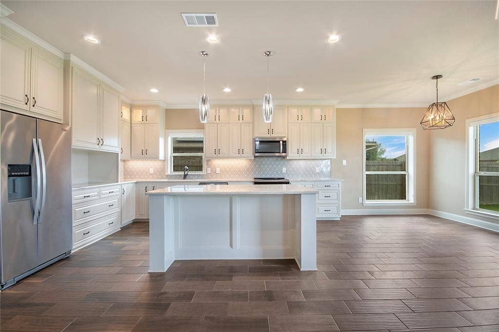 114 Oak Springs Loop, Mabank, TX 75147 114 Oak Springs Loop, Mabank, TX 75147