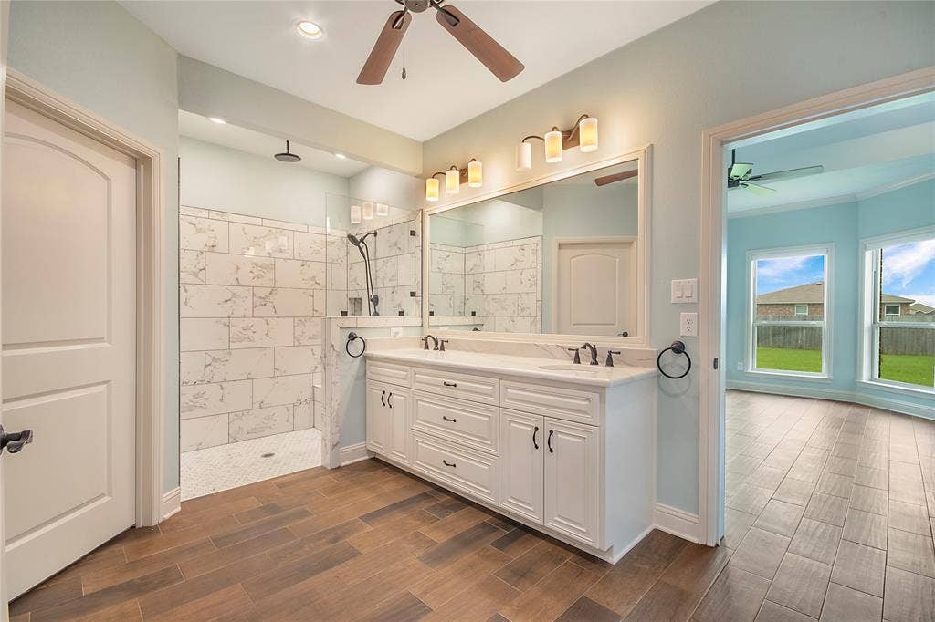 114 Oak Springs Loop, Mabank, TX 75147 114 Oak Springs Loop, Mabank, TX 75147