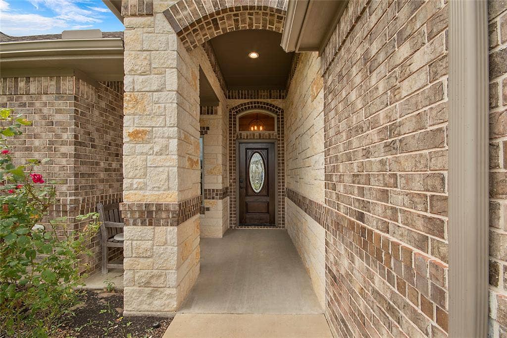 114 Oak Springs Loop, Mabank, TX 75147 114 Oak Springs Loop, Mabank, TX 75147