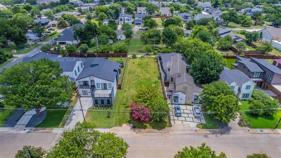 Property photo for 7610 Roper Street, Dallas, TX