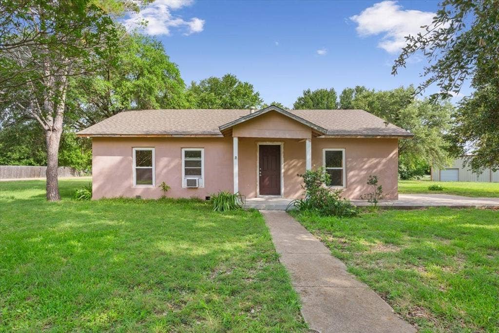 1084 Speegle Road, Woodway, TX 76712 Front Elevation