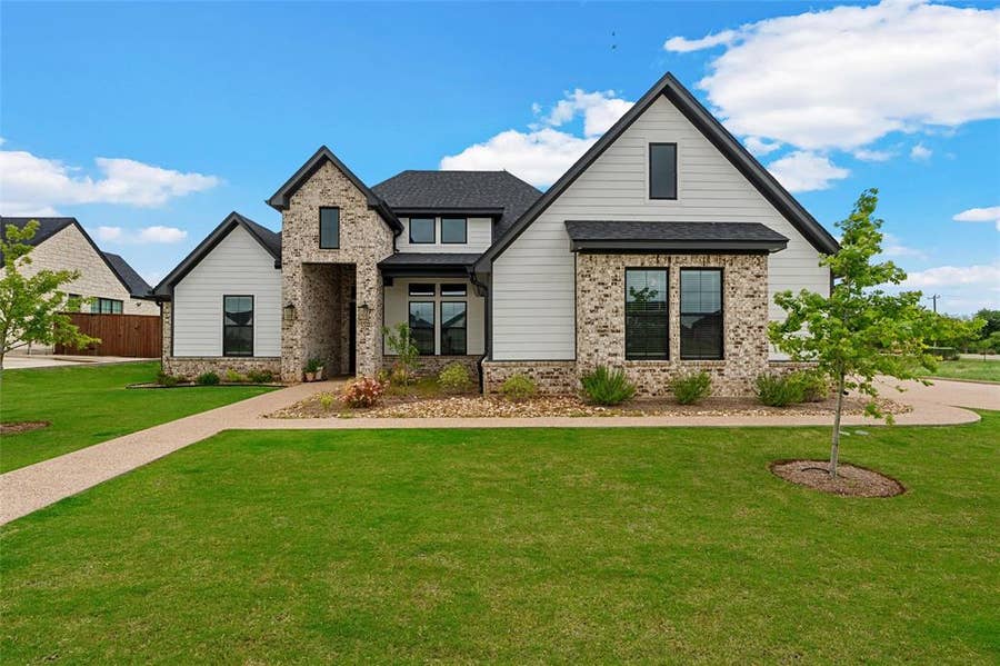 Property photo for 13062 Rainier Drive, Woodway, TX
