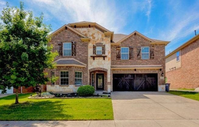 Property photo for 5727 Mountain Hollow Drive, Dallas, TX