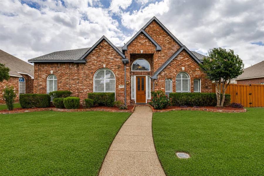 Property photo for 322 Hampton Court, Coppell, TX