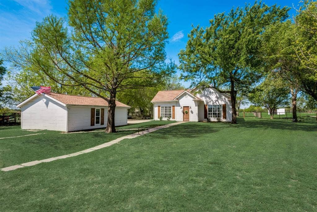5893 Fm 1827, McKinney, TX 75071 5893 Fm 1827, McKinney, TX 75071