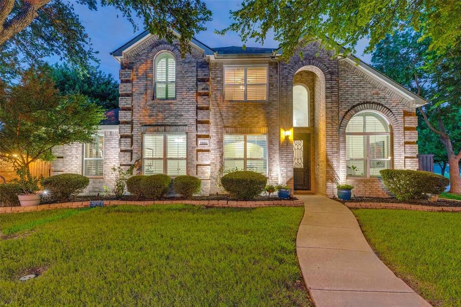Property photo for 7800 Crazy Horse Drive, Frisco, TX