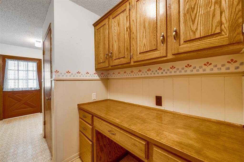 8798 Hill N Dale Road, Tyler, TX 75709 8798 Hill N Dale Road, Tyler, TX 75709
