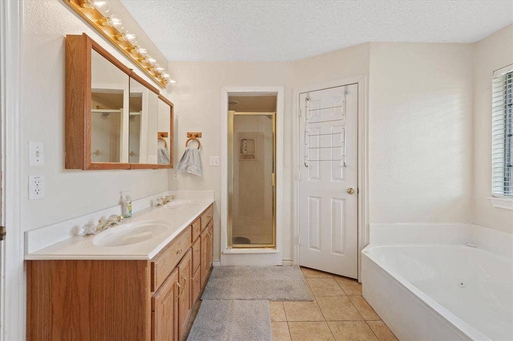 4480 County Road 551, Farmersville, TX 75442 4480 County Road 551, Farmersville, TX 75442