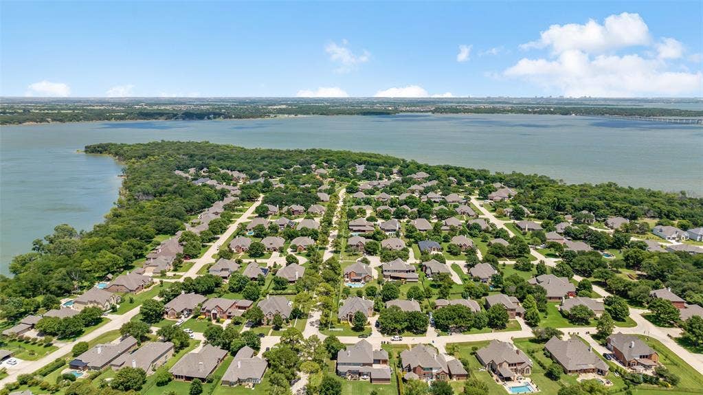 1100 Durango Circle, Shady Shores, TX 76208 1100 Durango Circle, Shady Shores, TX 76208