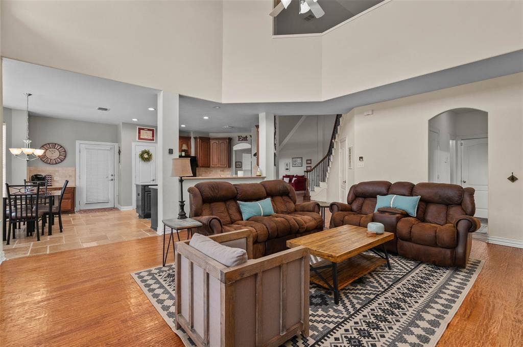 1100 Durango Circle, Shady Shores, TX 76208 1100 Durango Circle, Shady Shores, TX 76208