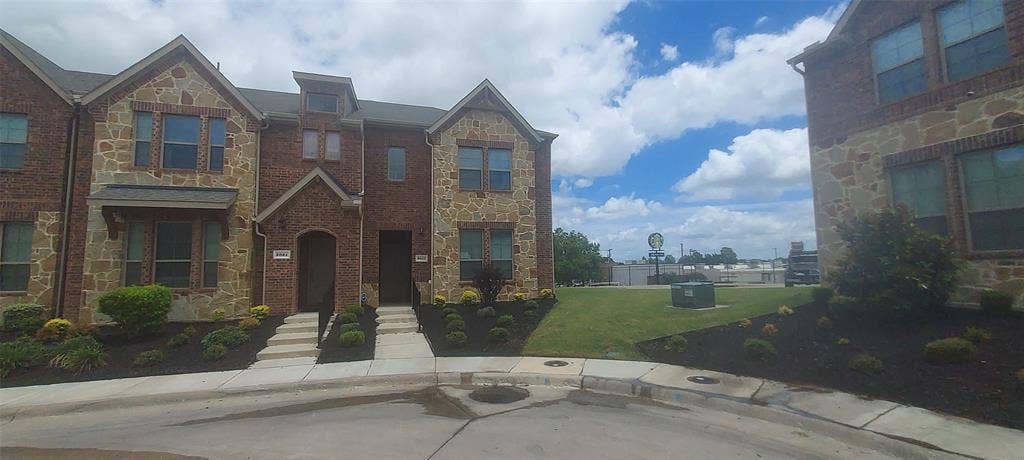 2017 Crooked Bow Drive, Mesquite, TX 75149 2017 Crooked Bow Drive, Mesquite, TX 75149