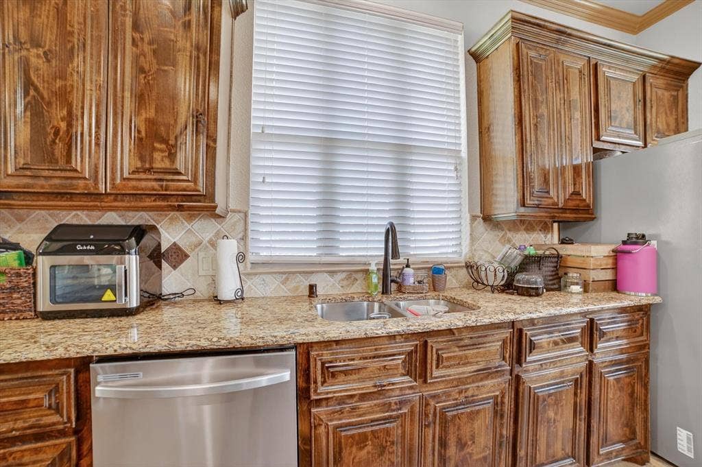 172 Buffington Avenue, Fate, TX 75189 172 Buffington Avenue, Fate, TX 75189