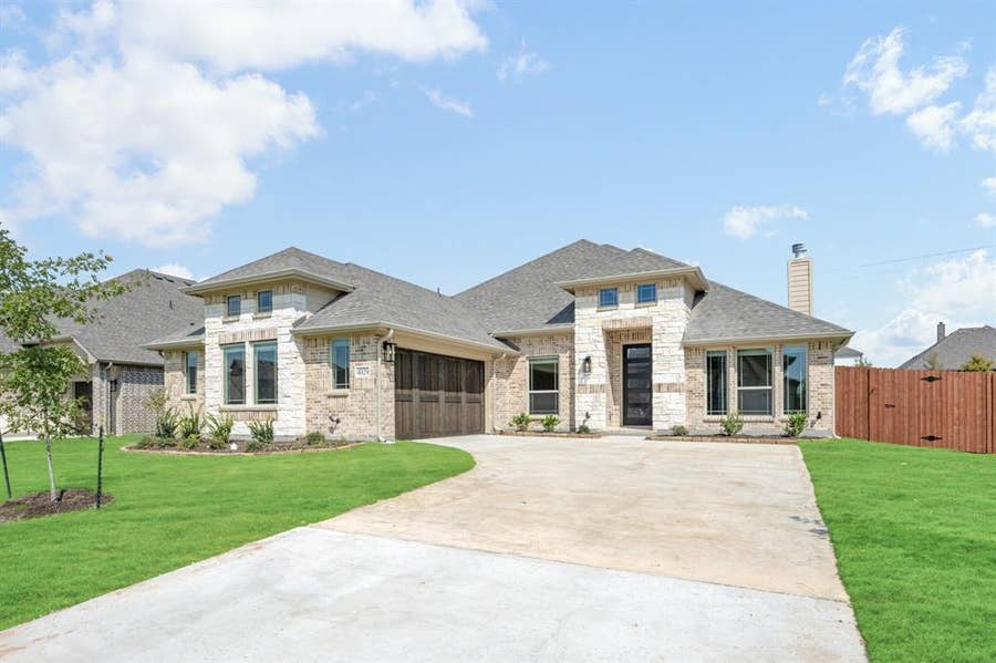 Property photo for 4029 Eagles Bluff Road, Midlothian, TX