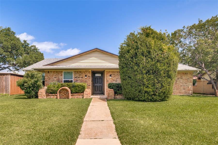 Property photo for 2205 Anders Drive, Mesquite, TX