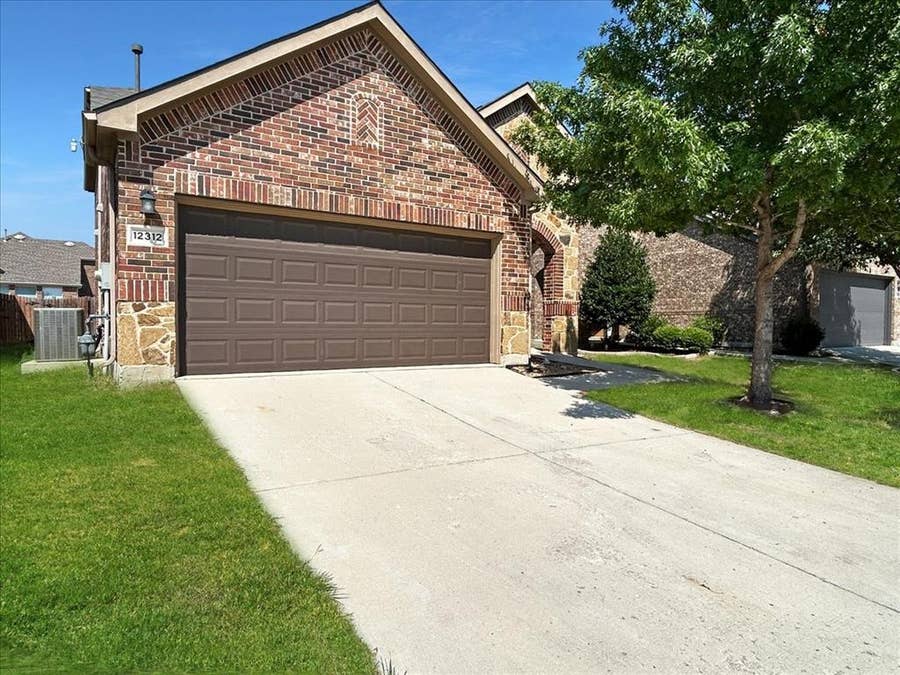 Property photo for 12312 Walden Wood Drive, Fort Worth, TX
