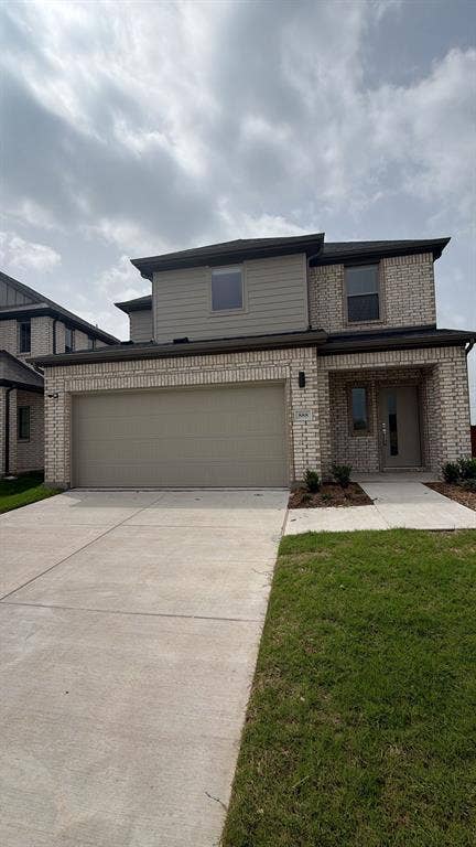 Property photo for 888 Sunflower Road, Lavon, TX