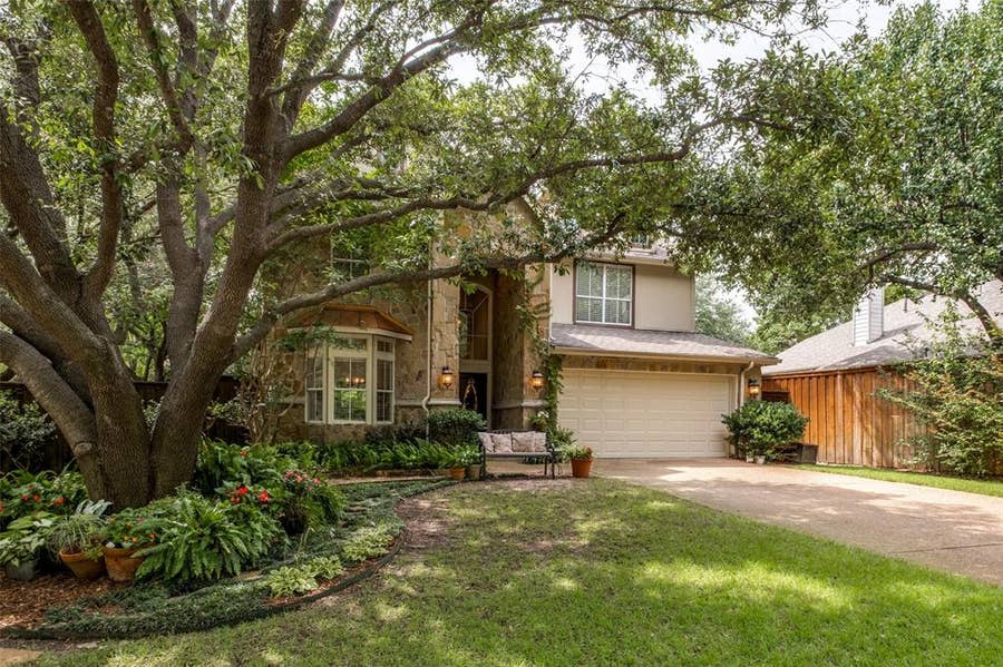 Property photo for 1676 Glade Forest Drive, Dallas, TX