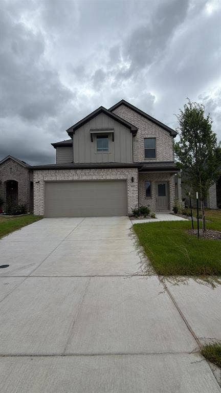 Property photo for 964 Dahlia Drive, Lavon, TX