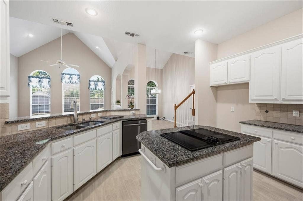 2228 Amy Lane, Plano, TX 75074 NEW KITCHEN FLOORING 8/26 - VIEWS BREAKFAST AREA AND POOL
