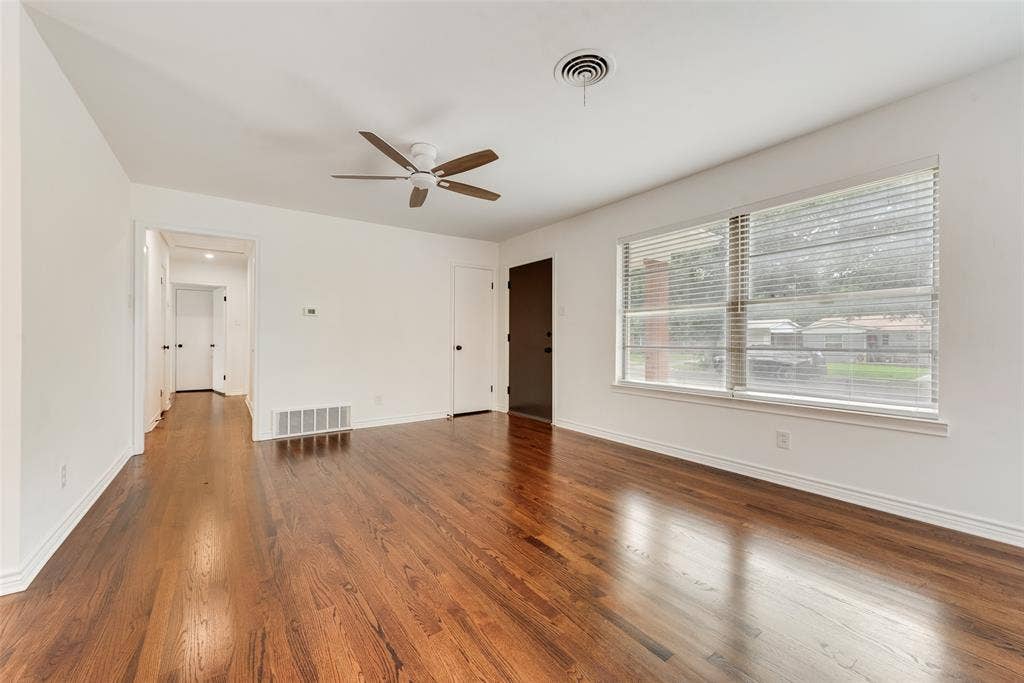 2523 San Medina Avenue, Dallas, TX 75228 2523 San Medina Avenue, Dallas, TX 75228