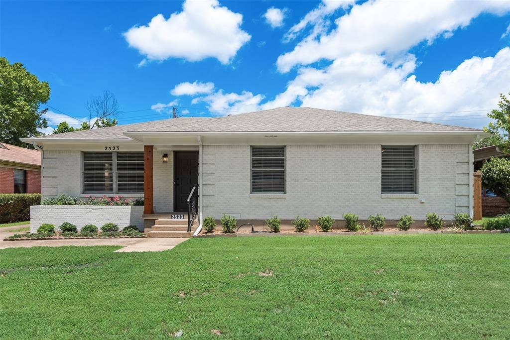 2523 San Medina Avenue, Dallas, TX 75228 Front house