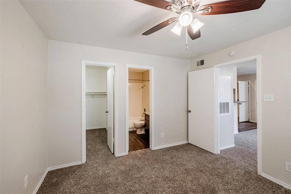2809 W W William Cannon Drive, #D204, Austin, TX 78745 Up To 8 Weeks Free! Newly renovated units available!