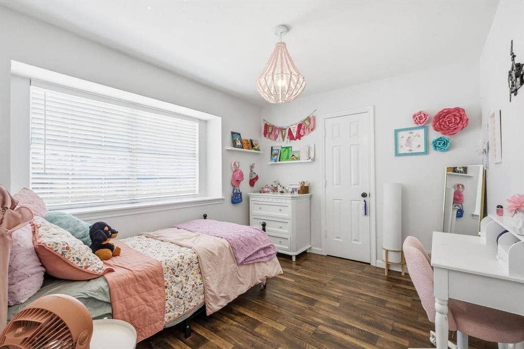 437 Bradshaw Street, Cedar Hill, TX 75104 Bedroom