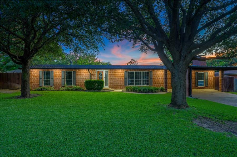 Property photo for 2708 Cedar Point Drive, Waco, TX