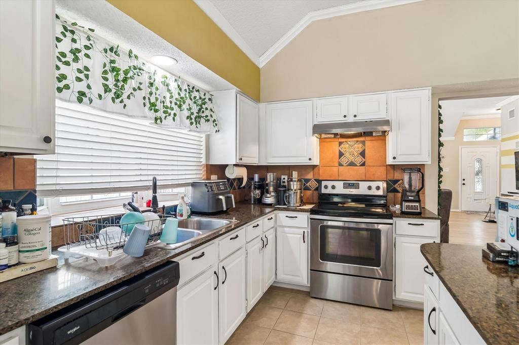 804 Clover Hill Lane, Cedar Hill, TX 75104 804 Clover Hill Lane, Cedar Hill, TX 75104