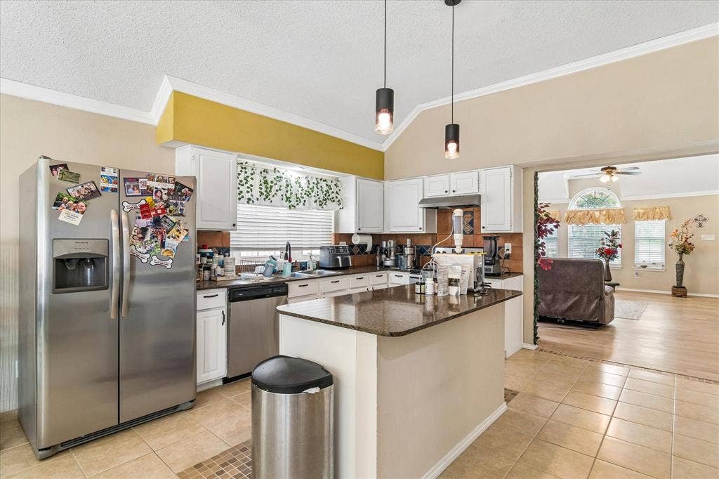 804 Clover Hill Lane, Cedar Hill, TX 75104 804 Clover Hill Lane, Cedar Hill, TX 75104