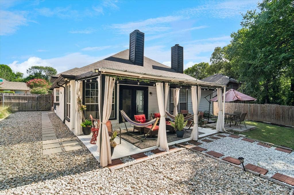 804 Clover Hill Lane, Cedar Hill, TX 75104 804 Clover Hill Lane, Cedar Hill, TX 75104