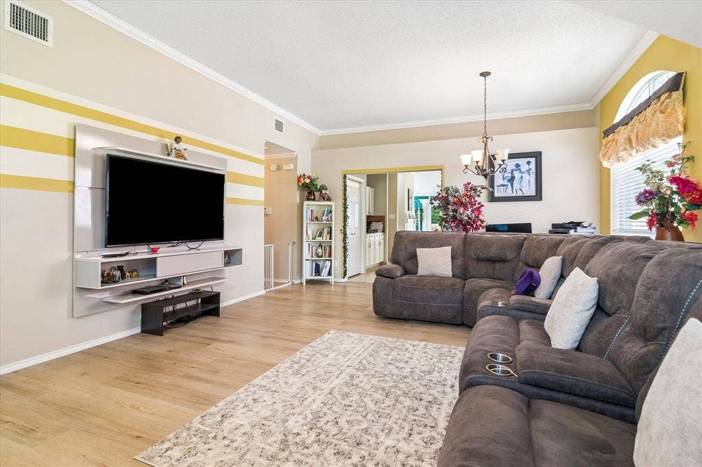 804 Clover Hill Lane, Cedar Hill, TX 75104 804 Clover Hill Lane, Cedar Hill, TX 75104