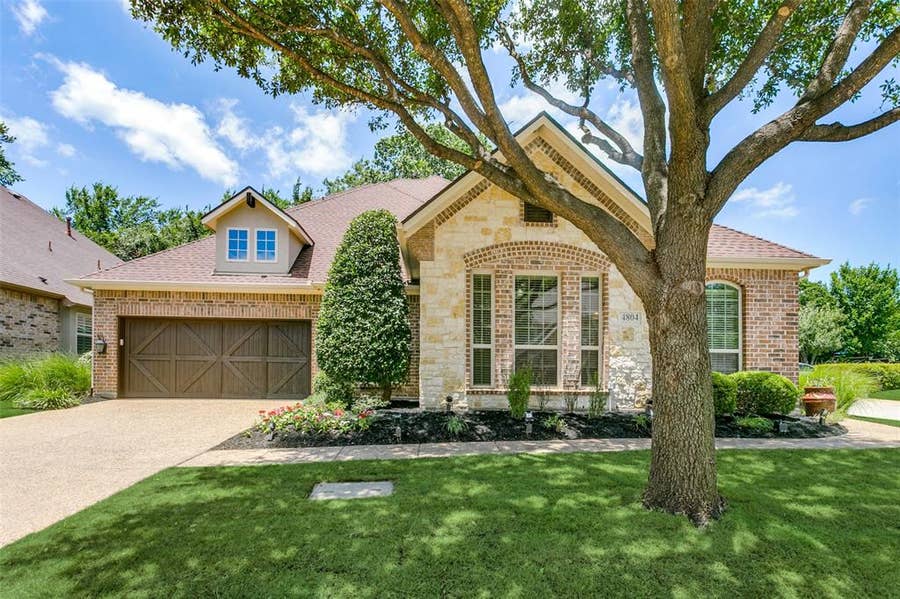 Property photo for 4804 Taylor Lane, Grapevine, TX