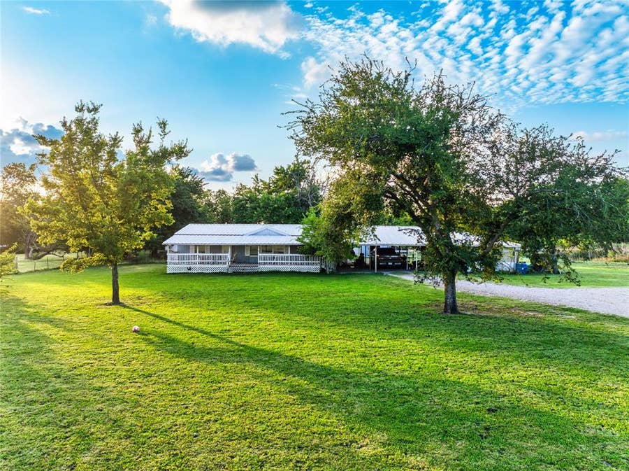 Property photo for 5401 E Cheryl Lane, Kaufman, TX