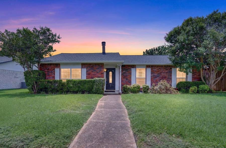 Property photo for 2910 Flagstone Drive, Garland, TX